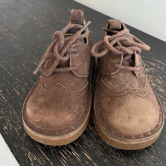 GAP Toddlers Suede Leather Brown Shoes made in Brazil p - Picture 2 of 12